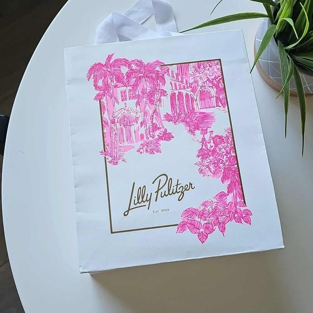 Lilly Pulitzer Pink and White Graphic Tote Gift Bag
